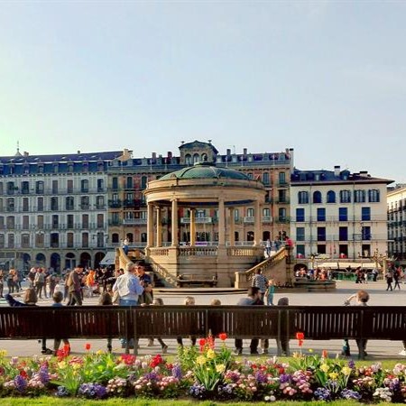 Paisaje o pueblo de Navarra (1 de 4)